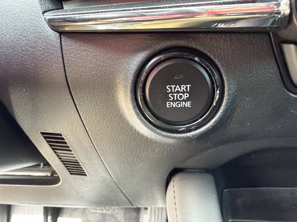 Used 2023 MAZDA MAZDA3 s AWD/4WD image 34