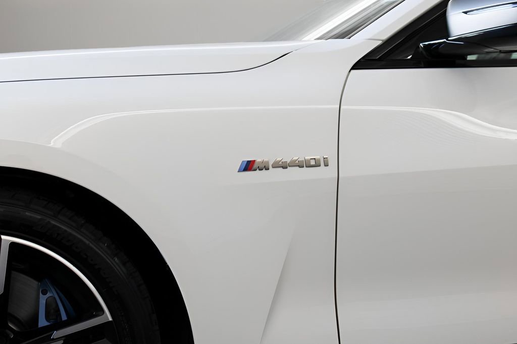 Used 2023 BMW M440i M440i w/ Premium Package image 26