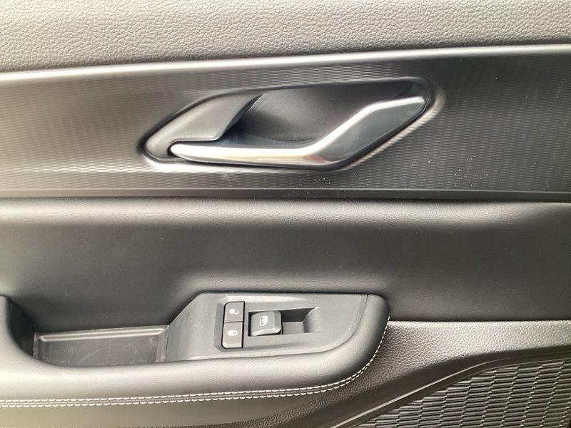 New 2025 Jeep Grand Cherokee L Altitude AWD/4WD image 20