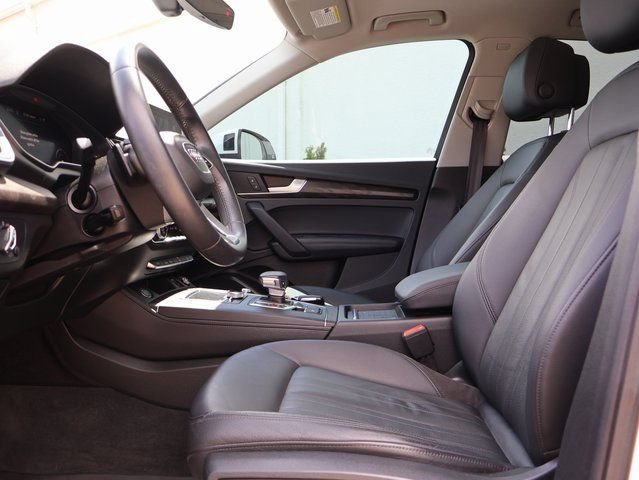 Used 2020 Audi Q5 2.0T Premium Plus w/ Premium Plus Package AWD/4WD image 19
