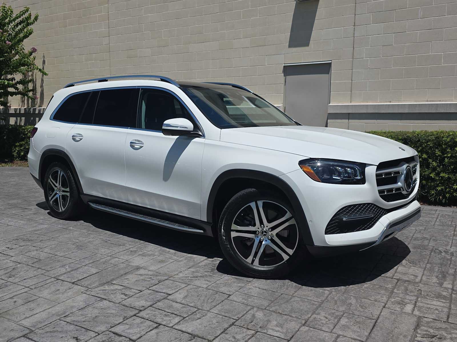 Used 2020 Mercedes-Benz GLS 450 4MATIC image 27