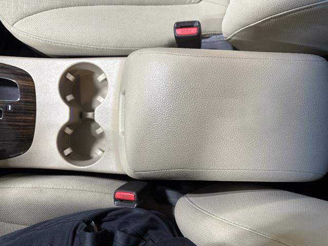 Used 2012 Hyundai Santa Fe GLS image 11