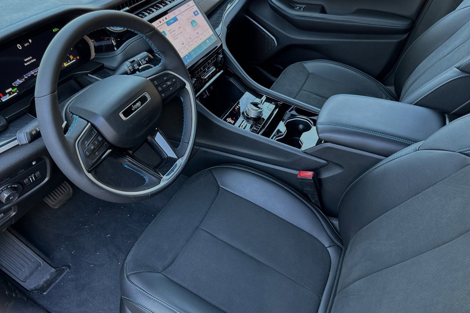 New 2023 Jeep Grand Cherokee Trailhawk image 9