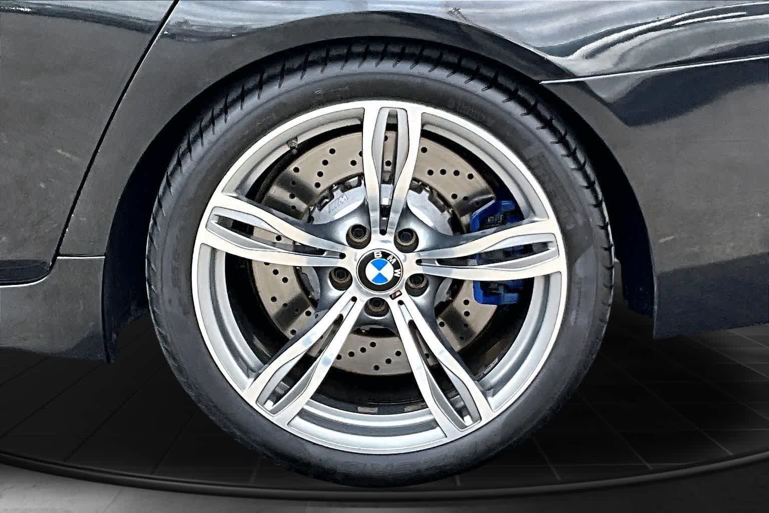 Used 2013 BMW M5 RWD image 36