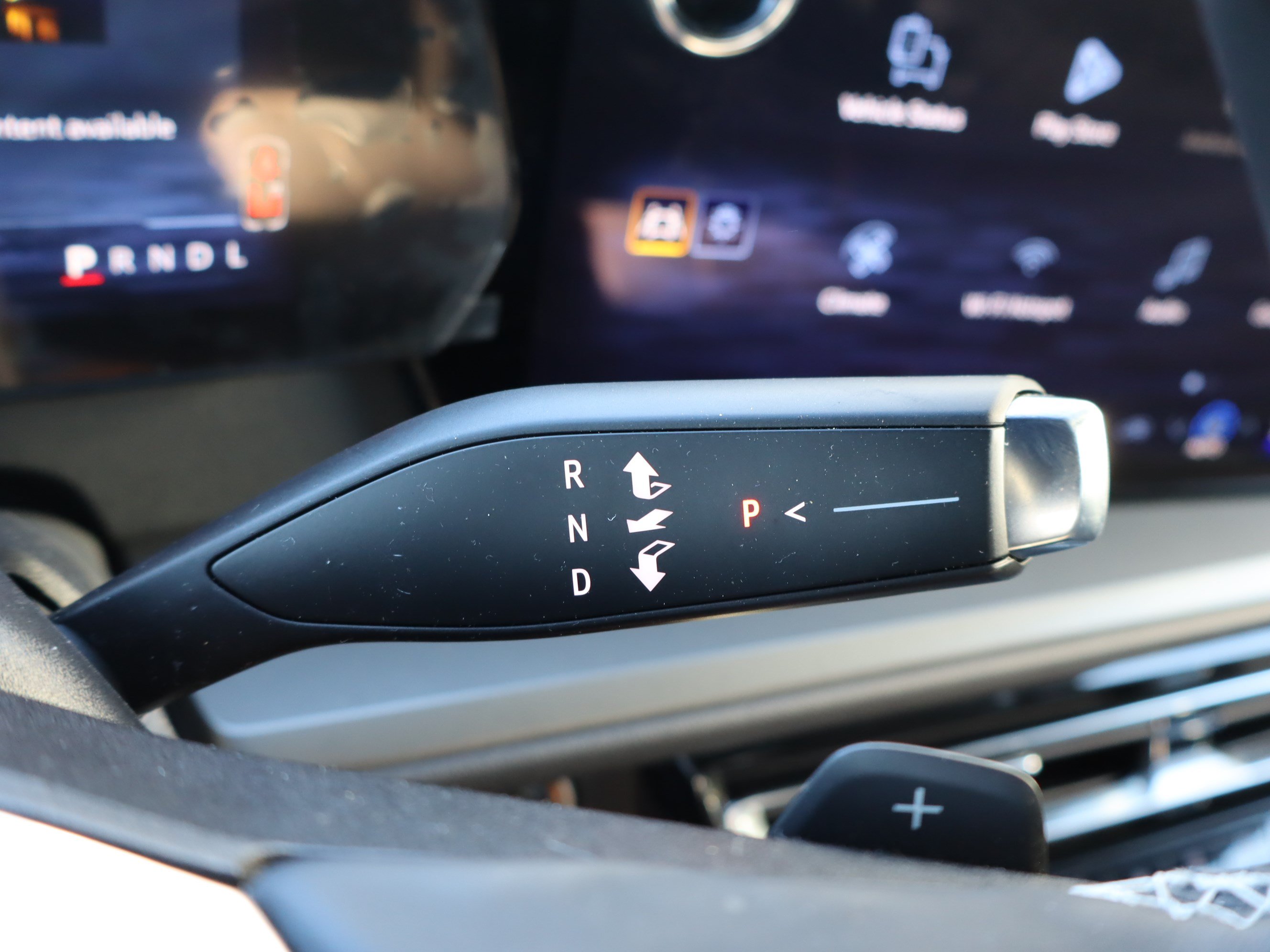Used 2025 Chevrolet Traverse LT AWD/4WD image 23