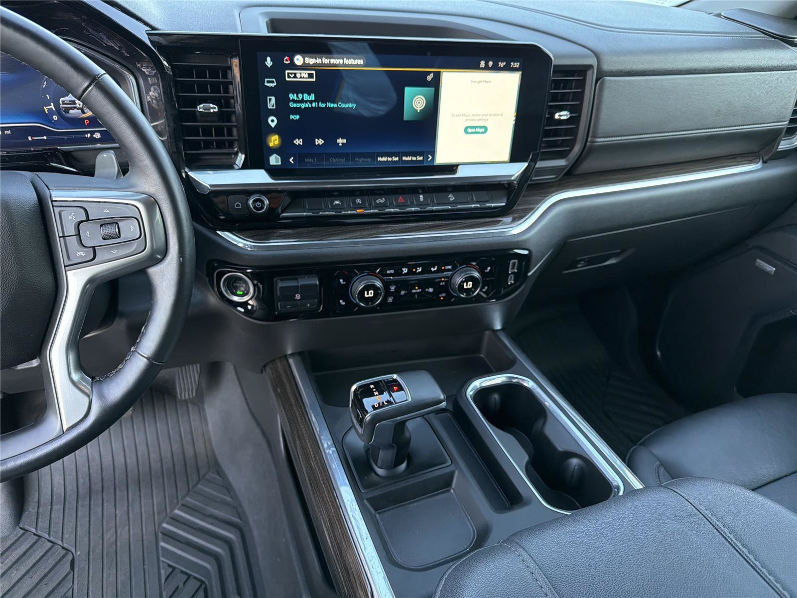 Used 2025 Chevrolet Silverado 1500 LT Trail Boss w/ Convenience Package II AWD/4WD image 27