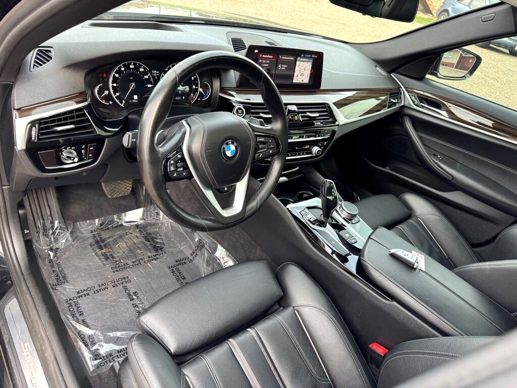 Used 2019 BMW 530i xDrive image 18