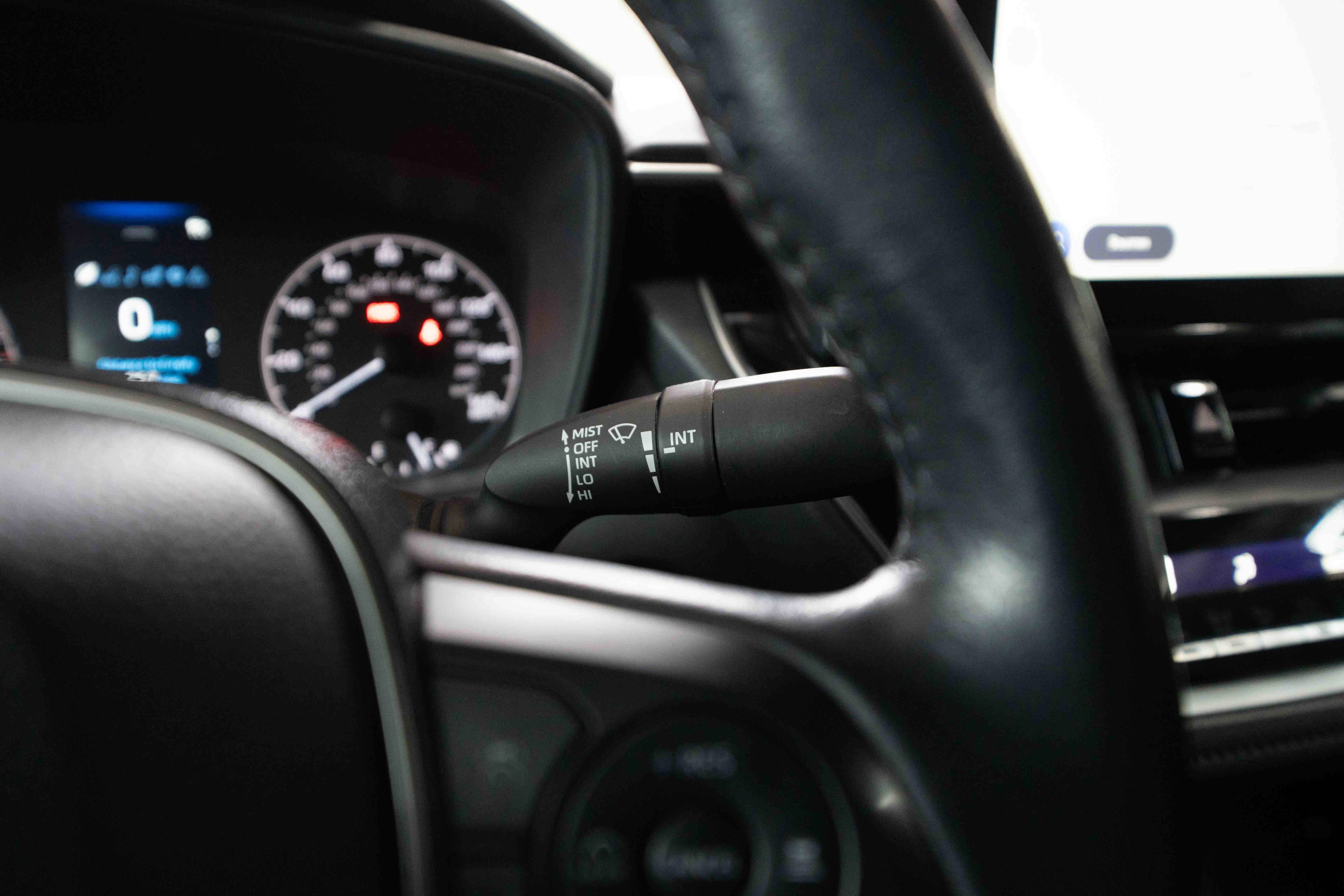 Used 2024 Toyota Corolla SE image 14