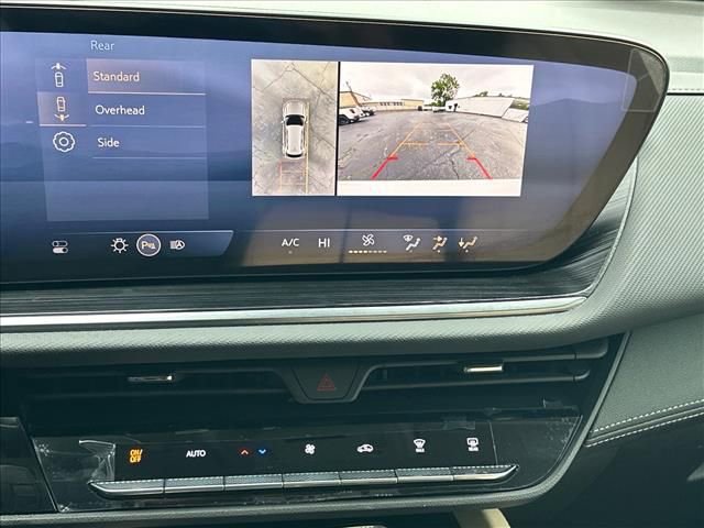 Certified 2025 Buick Envision Preferred AWD/4WD image 28