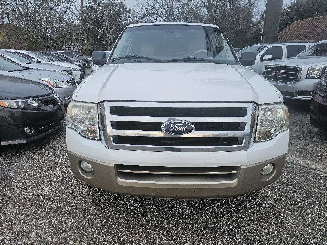 Used 2012 Ford Expedition EL XLT image 2