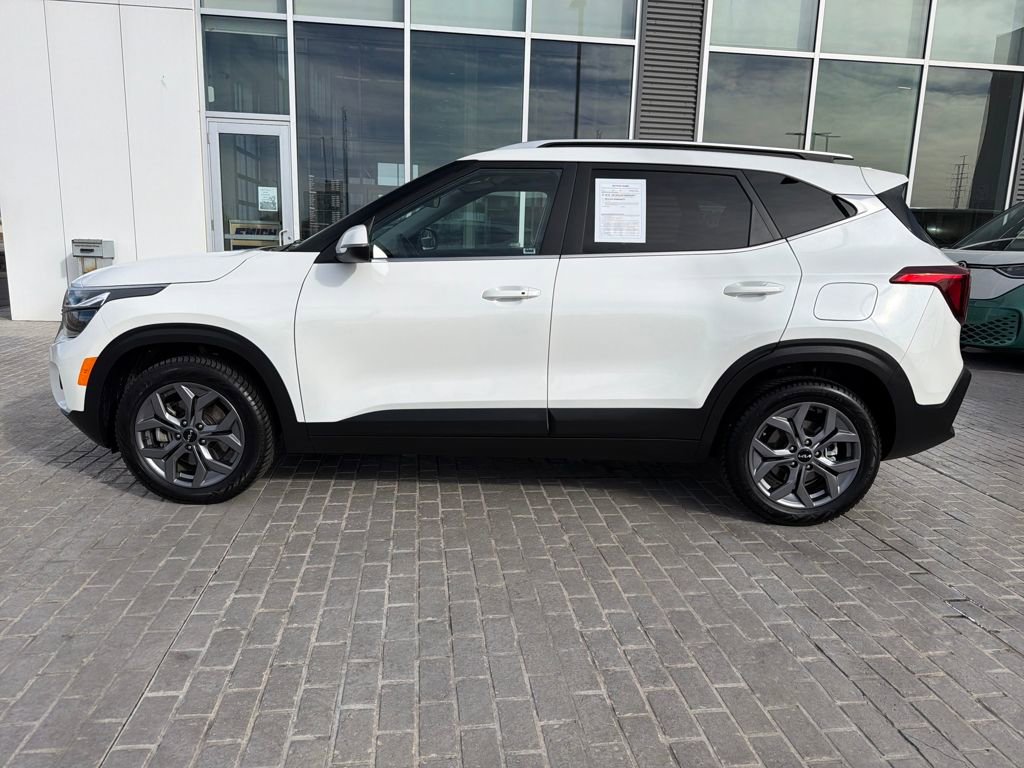 Used 2024 Kia Seltos S image 2