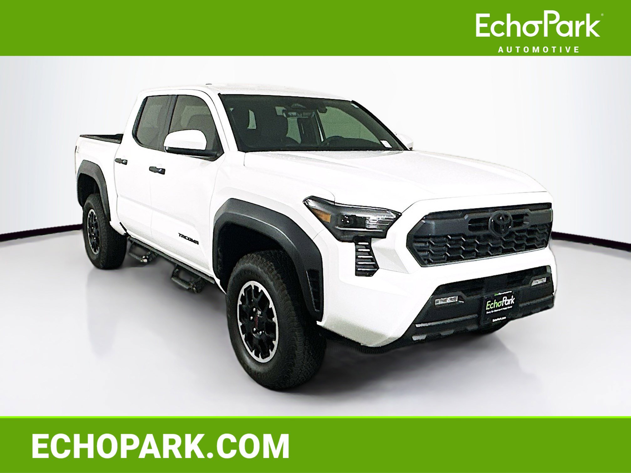 Used 2025 Toyota Tacoma TRD Off-Road AWD/4WD image 1