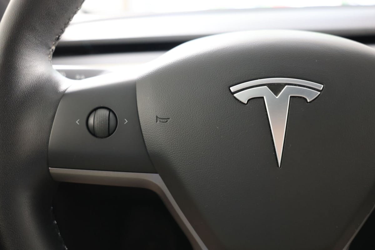 Used 2020 Tesla Model 3 Performance AWD/4WD image 25