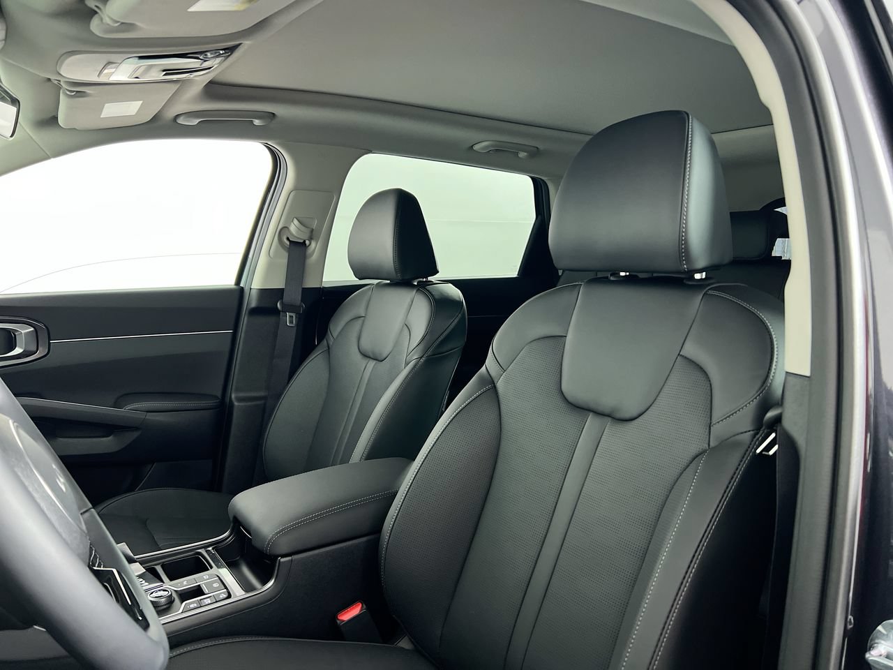 New 2026 Kia Sorento S w/ S Panoramic Sunroof Package FWD image 12