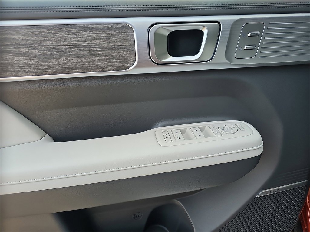 New 2025 Hyundai Santa Fe Calligraphy image 28