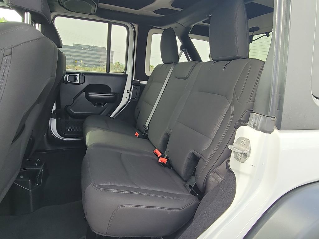 Used 2018 Jeep Wrangler Unlimited Sport S image 24