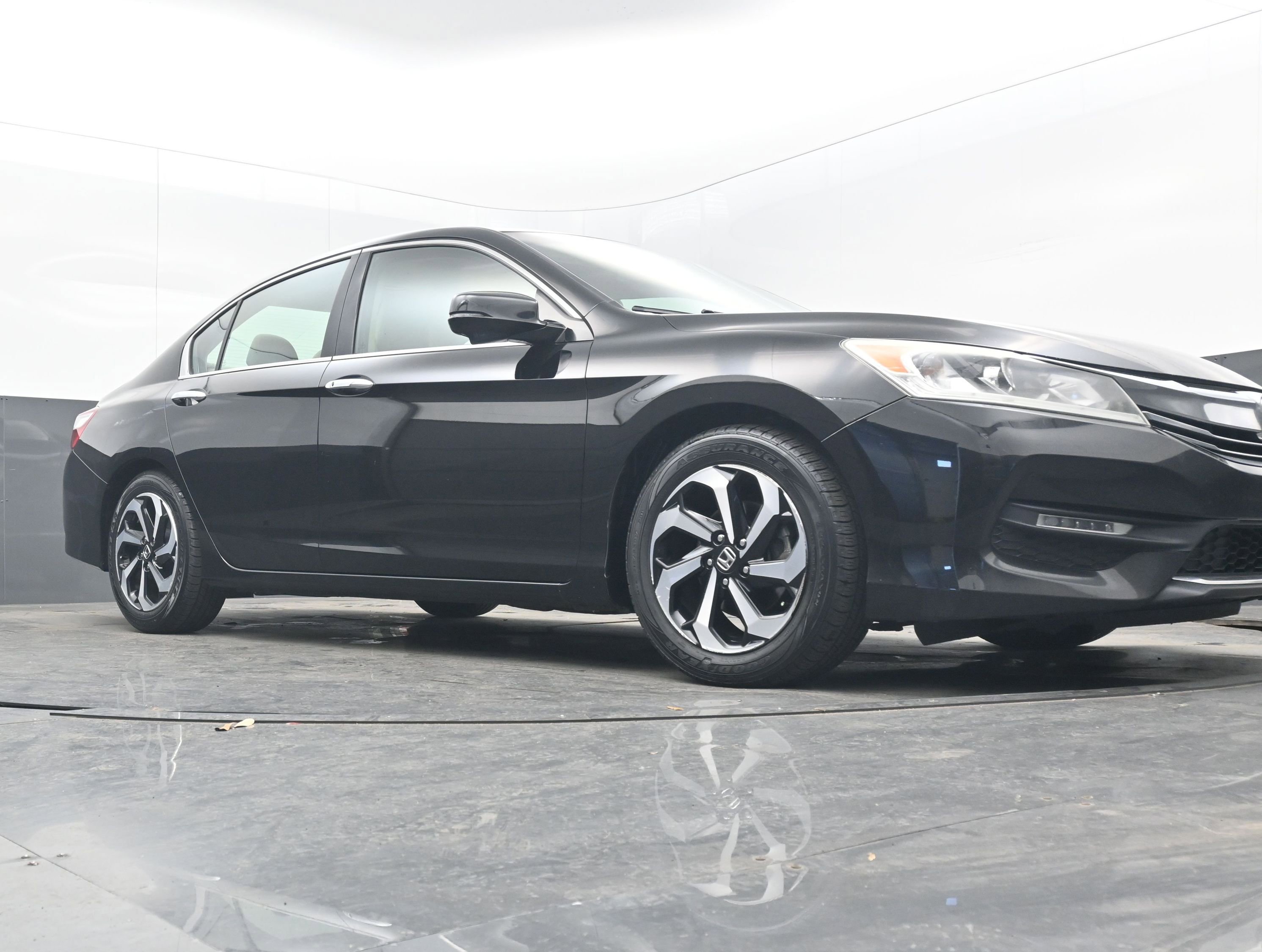 Used 2016 Honda Accord EX-L image 22