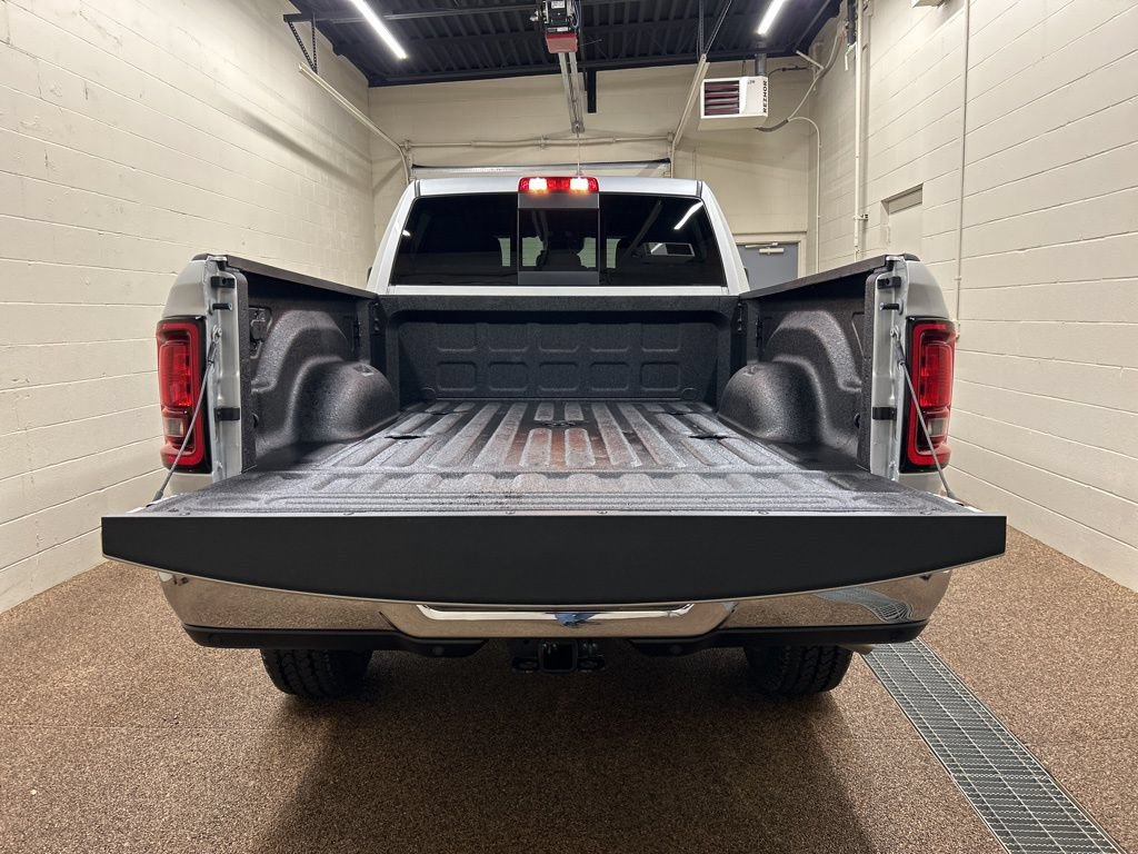 New 2026 RAM 2500 Tradesman AWD/4WD image 11