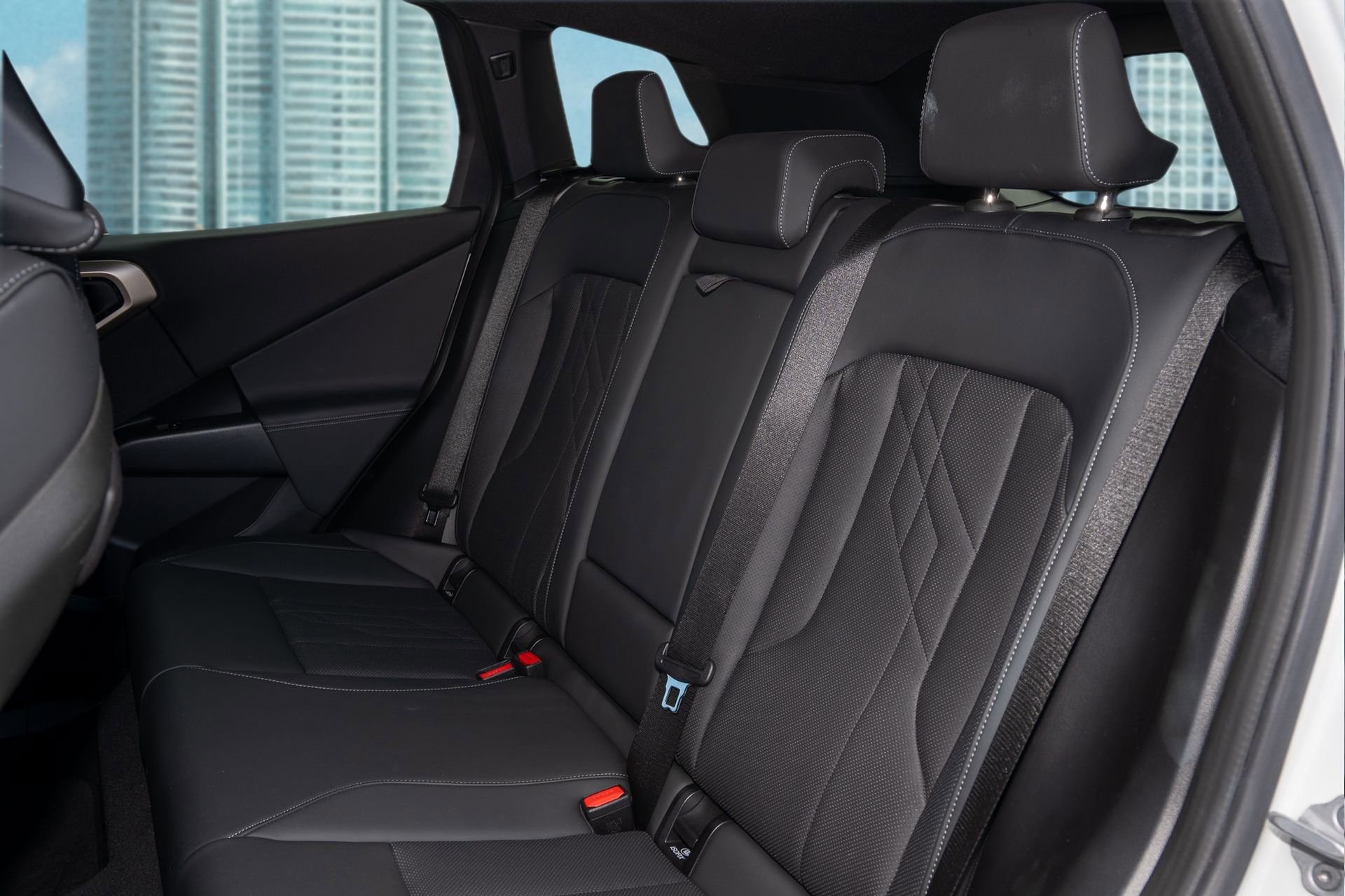 Used 2025 BMW X3 xDrive30i image 16