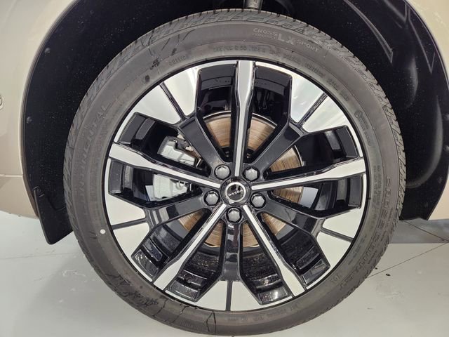 New 2026 Volvo XC60 B5 Plus w/ Protection Package Premier image 8