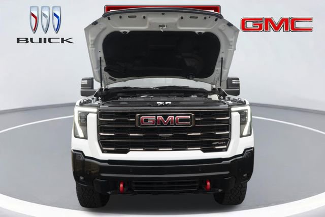 Used 2025 GMC Sierra 2500 AT4X image 9
