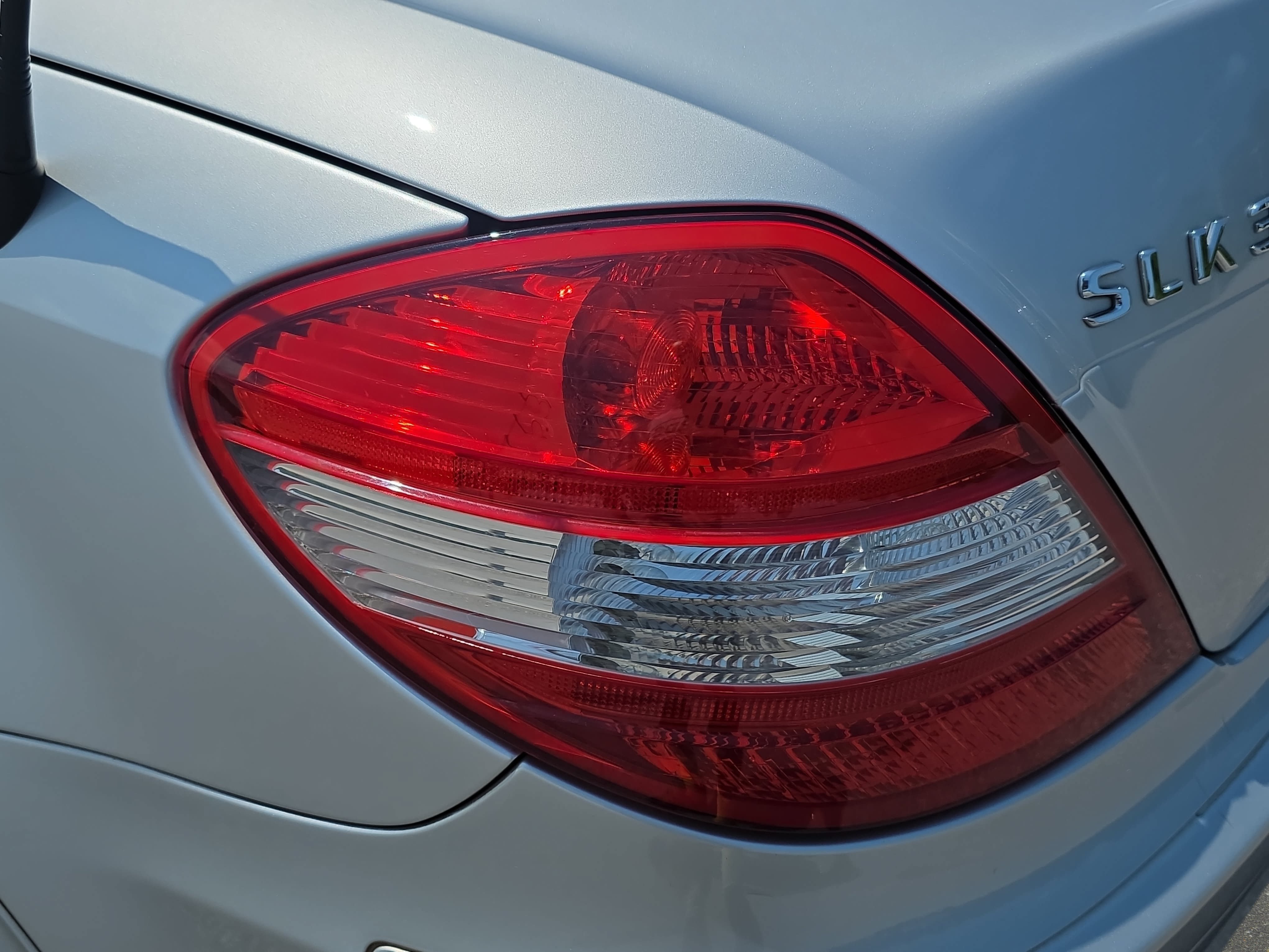 Used 2005 Mercedes-Benz SLK 350 image 30