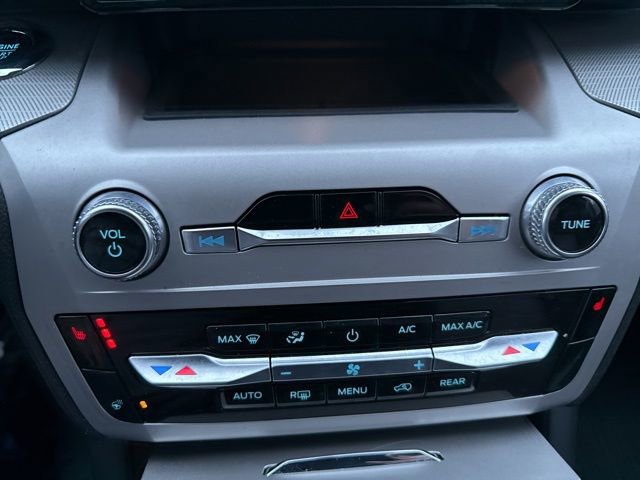 Used 2023 Ford Explorer XLT w/ Equipment Group 202A image 23