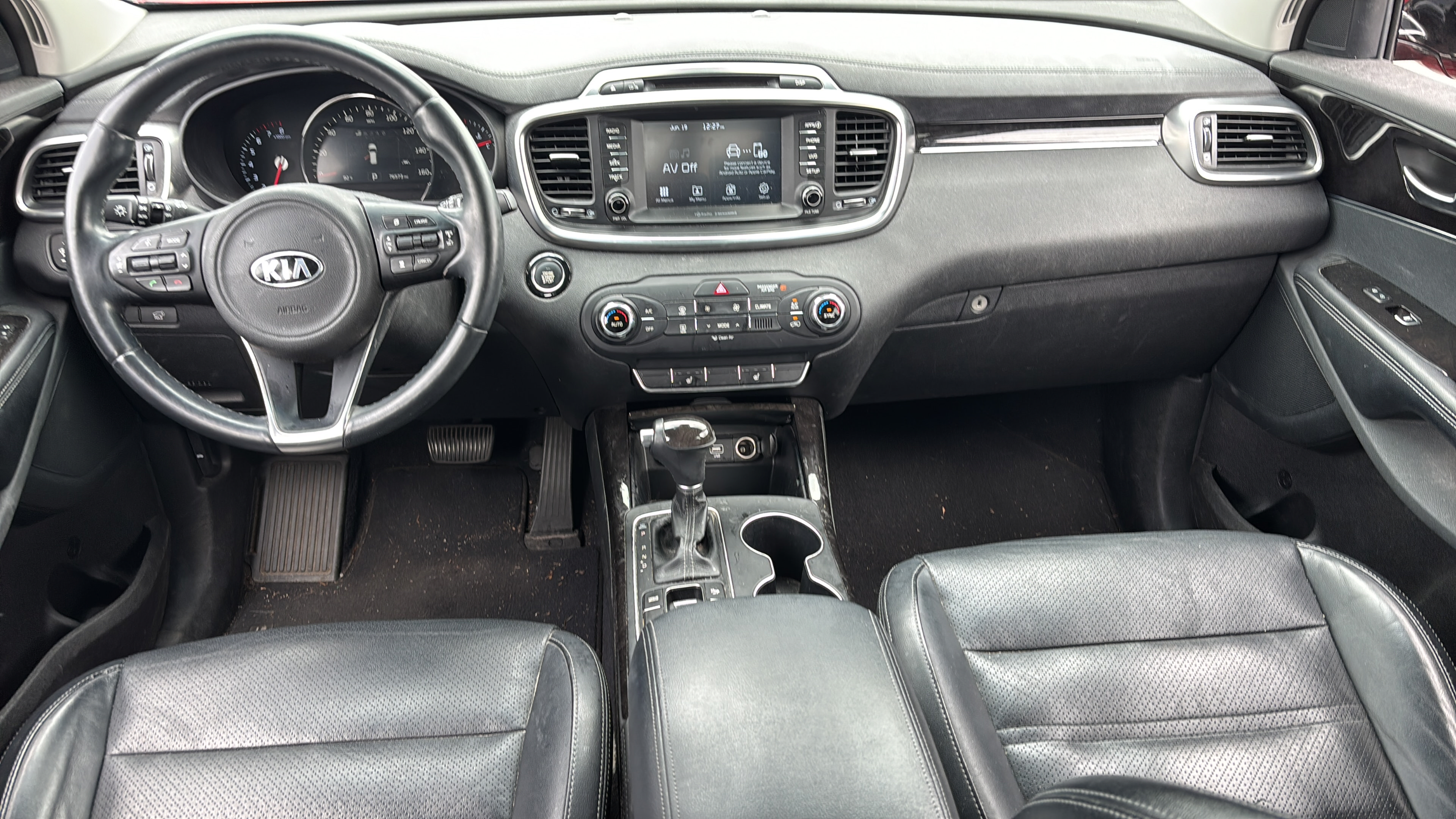 Used 2018 Kia Sorento EX w/ EX Advanced Touring Package FWD image 12