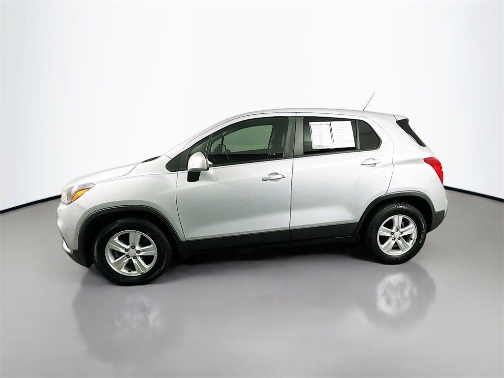 Used 2020 Chevrolet Trax LS w/ Tint and Cruise Package image 4