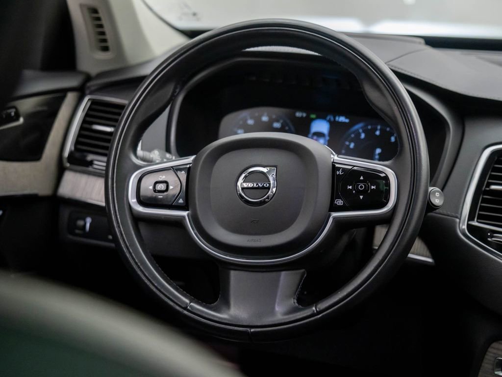 Used 2022 Volvo XC90 T6 Inscription w/ Advanced Package image 11