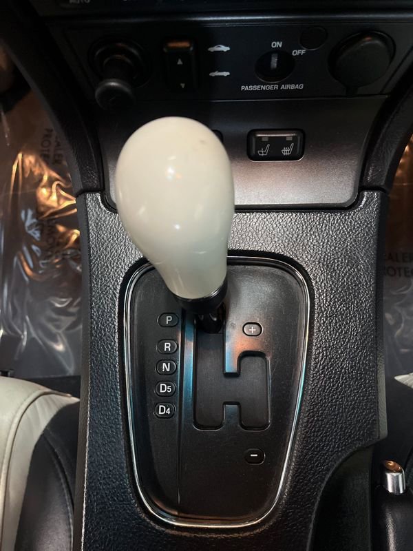 Used 2003 Ford Thunderbird image 89