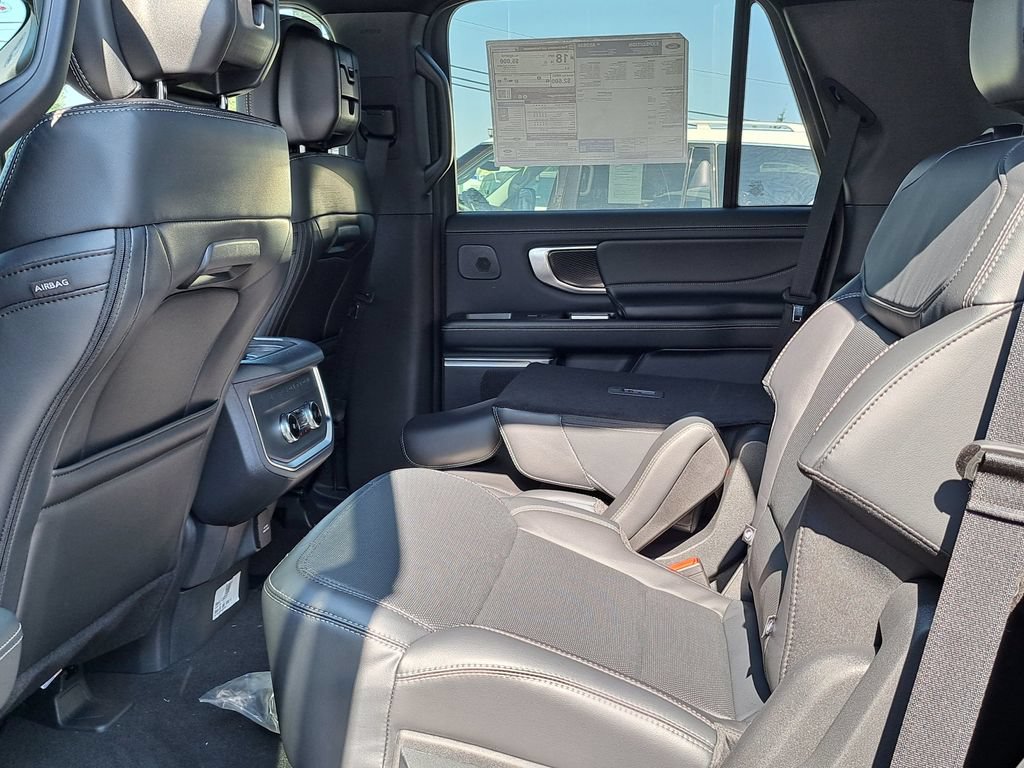 New 2027 Ford Expedition Platinum w/ Stealth Performance Package AWD/4WD image 15