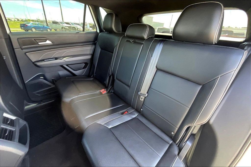 Used 2021 Volkswagen Atlas Cross Sport SE w/ Panoramic Sunroof Package AWD/4WD image 19