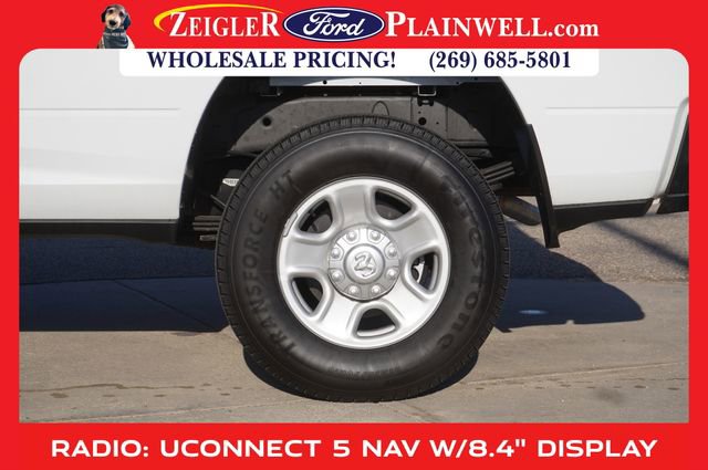 Used 2023 RAM 3500 Tradesman w/ Convenience Group image 9