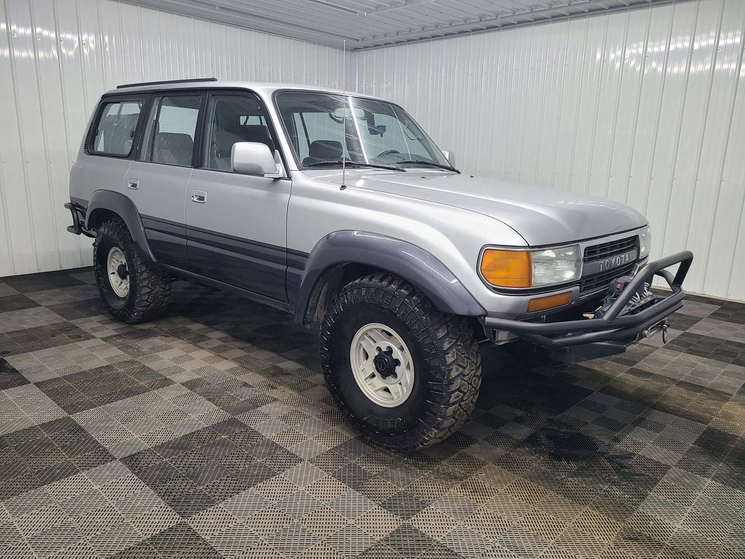 Used 1991 Toyota Land Cruiser 4D SUV image 12