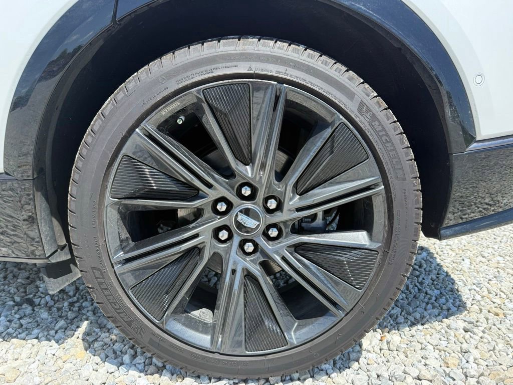 Certified 2024 Cadillac Lyriq Sport AWD/4WD image 15