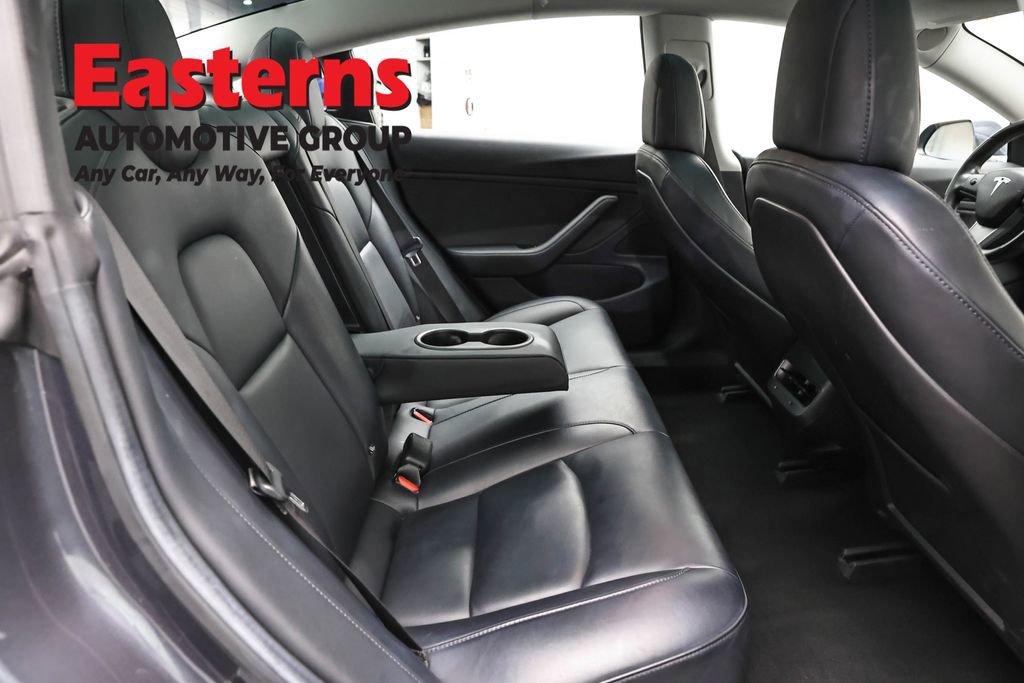 Used 2018 Tesla Model 3 RWD image 17