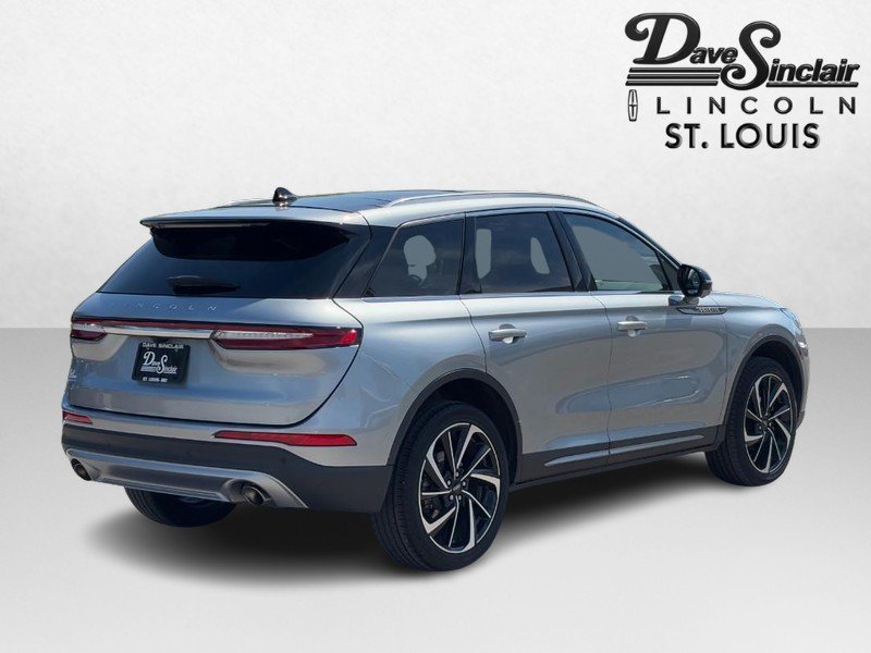 Certified 2023 Lincoln Corsair Reserve w/ Equipment Group 201A AWD/4WD image 3