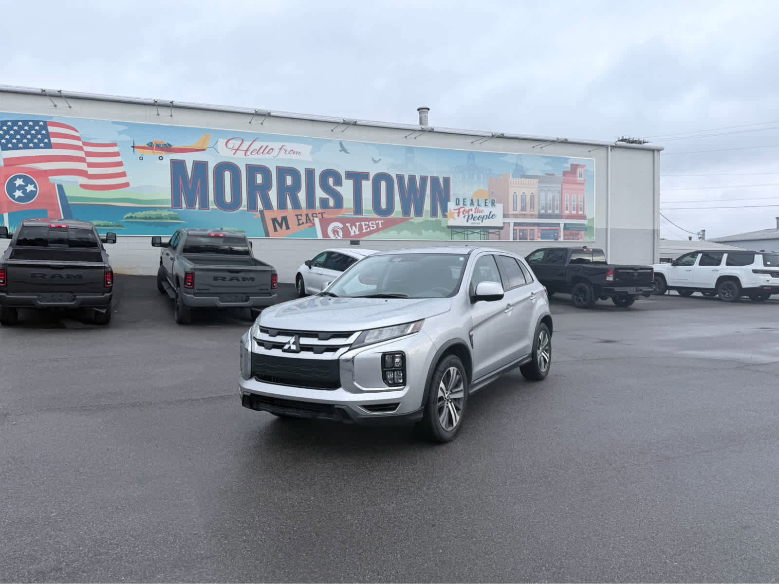Used 2024 Mitsubishi Outlander Sport ES image 2