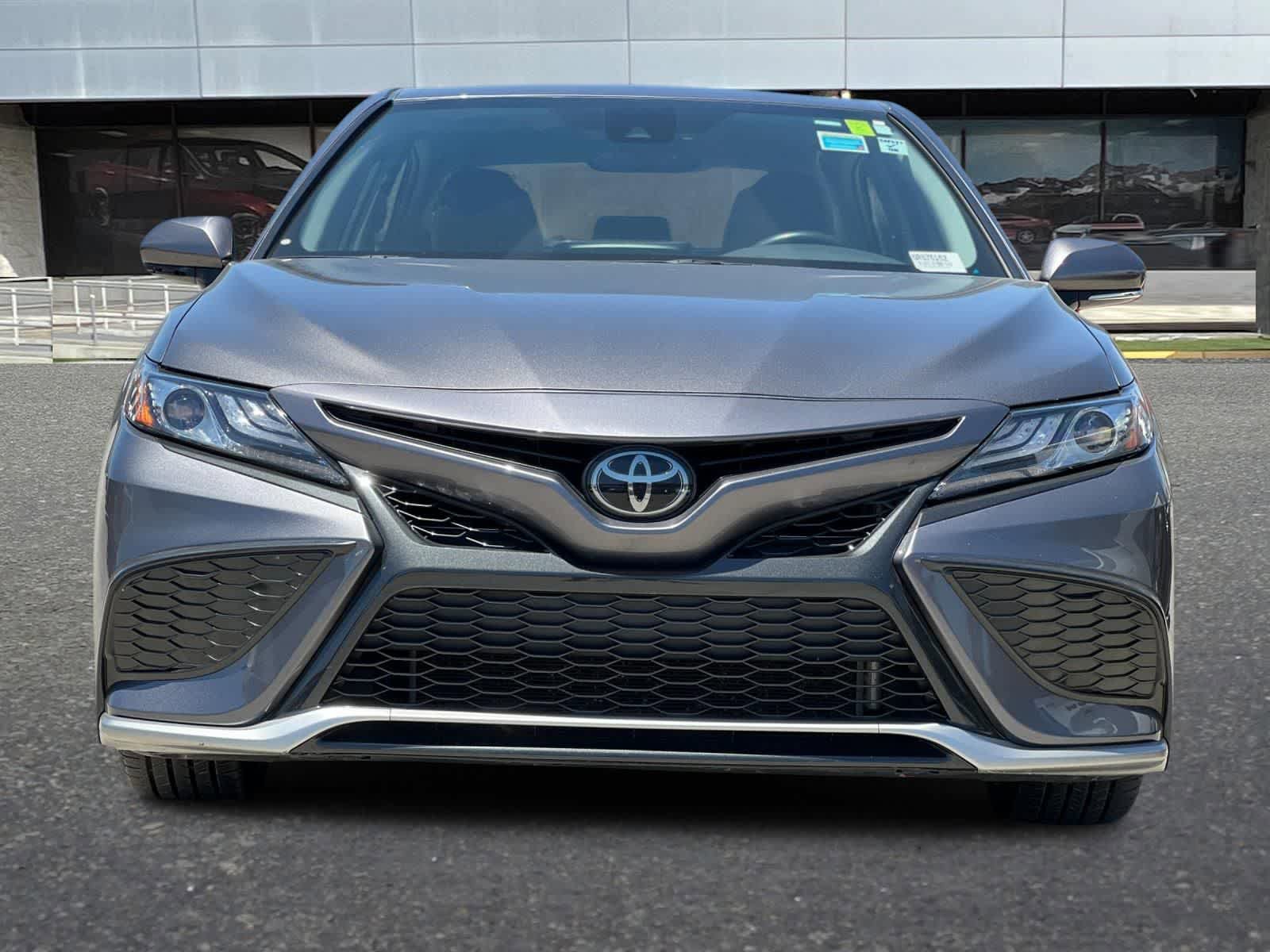 Used 2024 Toyota Camry XSE FWD image 11