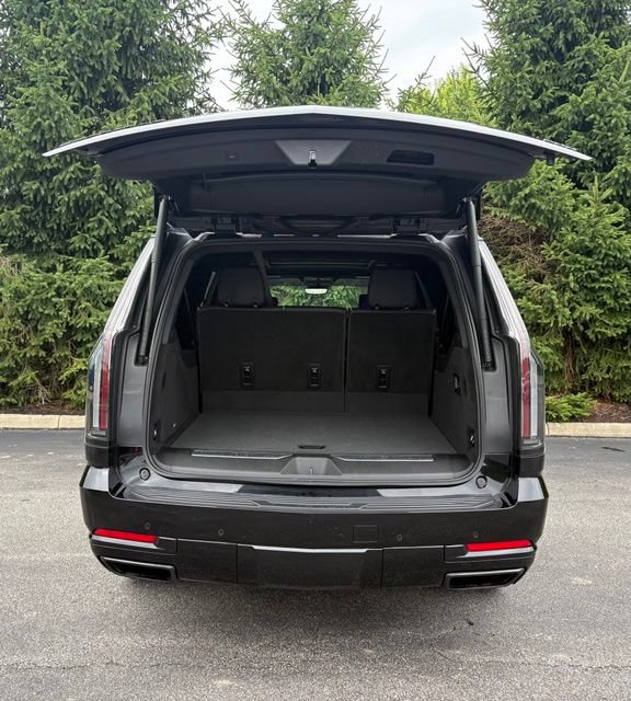 Certified 2025 Cadillac Escalade ESV Sport Platinum AWD/4WD image 5