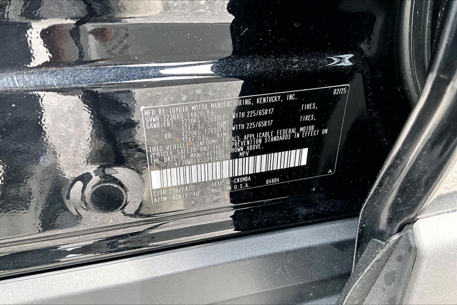 Used 2025 Toyota RAV4 XLE AWD/4WD image 36