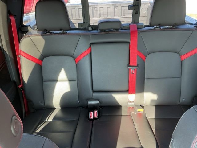 Used 2023 Chevrolet Colorado Z71 w/ Z71 Convenience Package 2 image 23