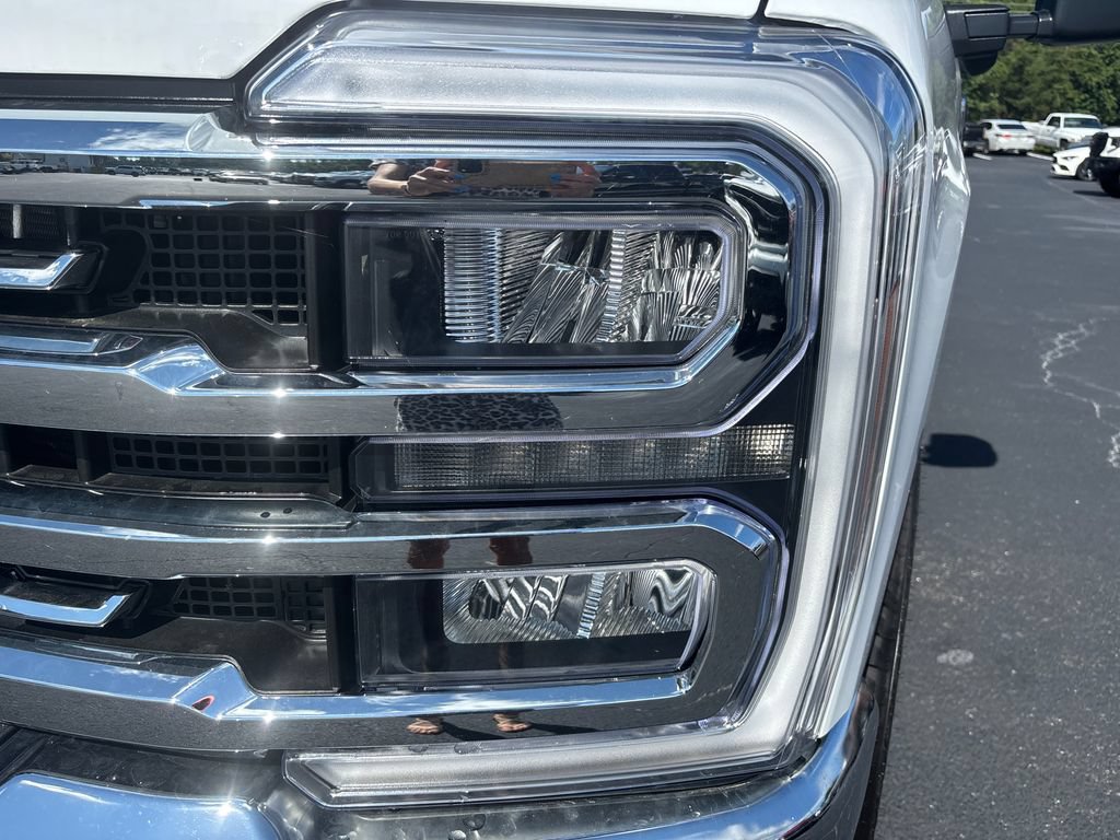Used 2026 Ford F350 Lariat w/ Chrome Package AWD/4WD image 9