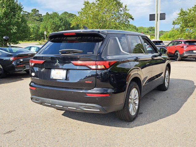 Used 2024 Mitsubishi Outlander ES AWD/4WD image 5