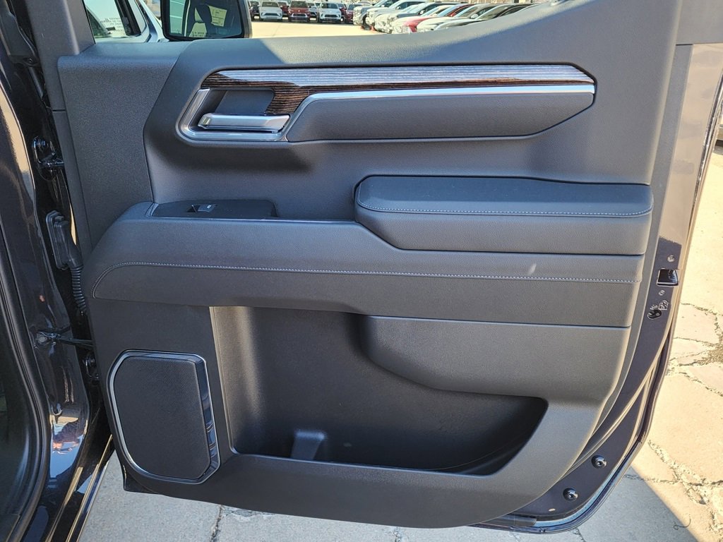 New 2026 GMC Sierra 1500 Elevation image 39