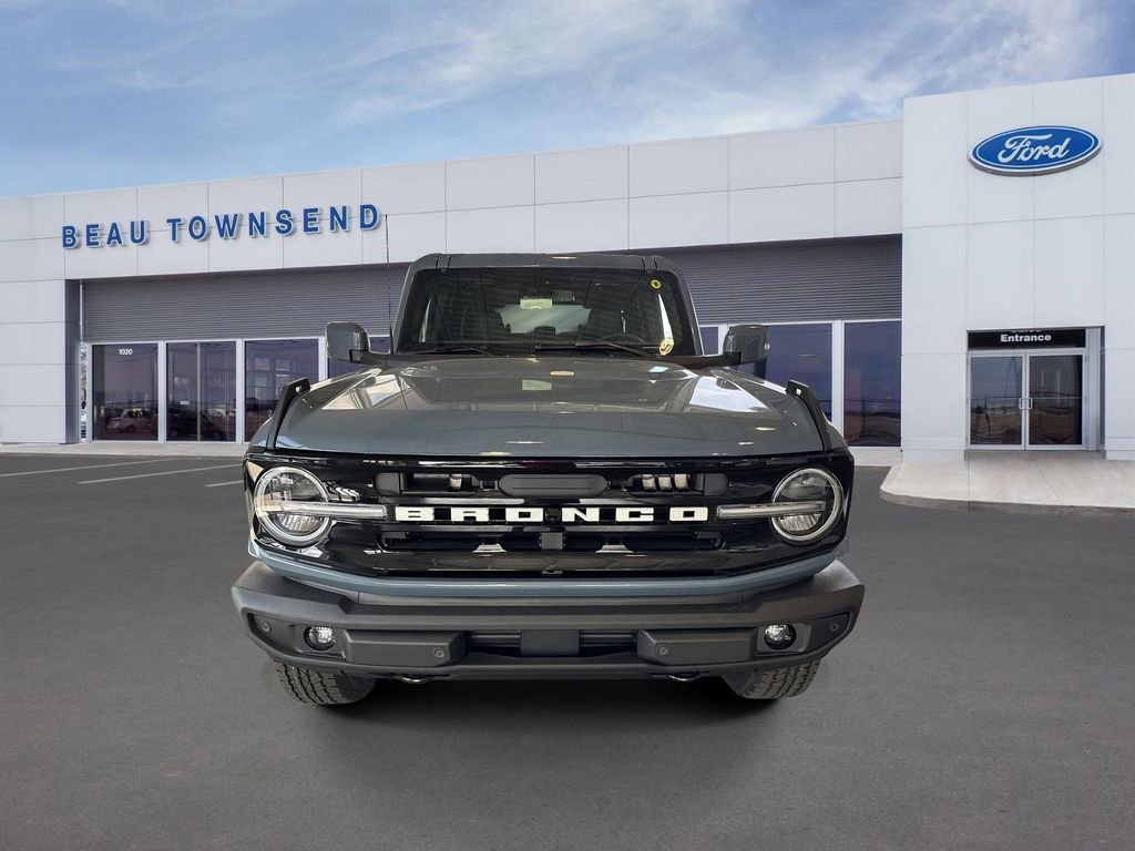 New 2025 Ford Bronco Outer Banks image 2