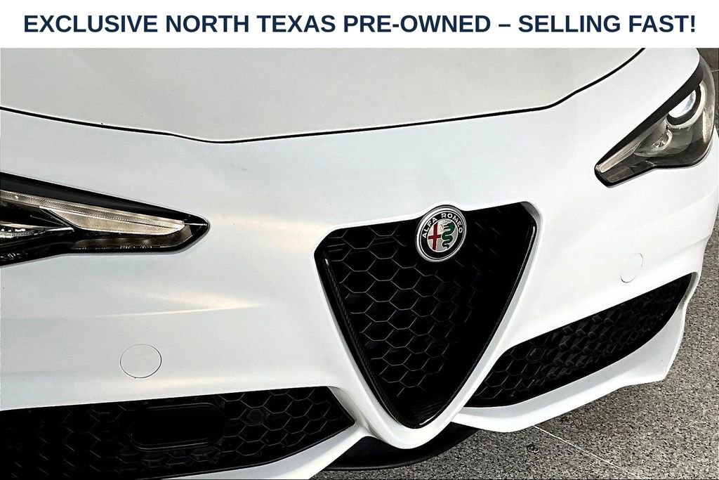 Used 2019 Alfa Romeo Giulia Ti Sport w/ Quick Order Package 22U Sport RWD image 36
