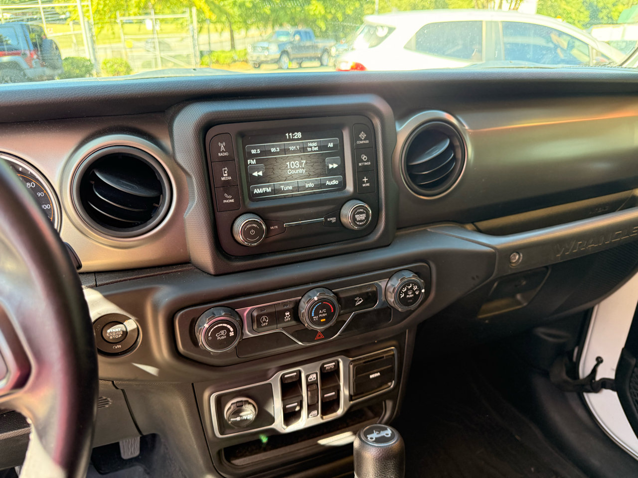 Used 2018 Jeep Wrangler Unlimited Sport S image 15
