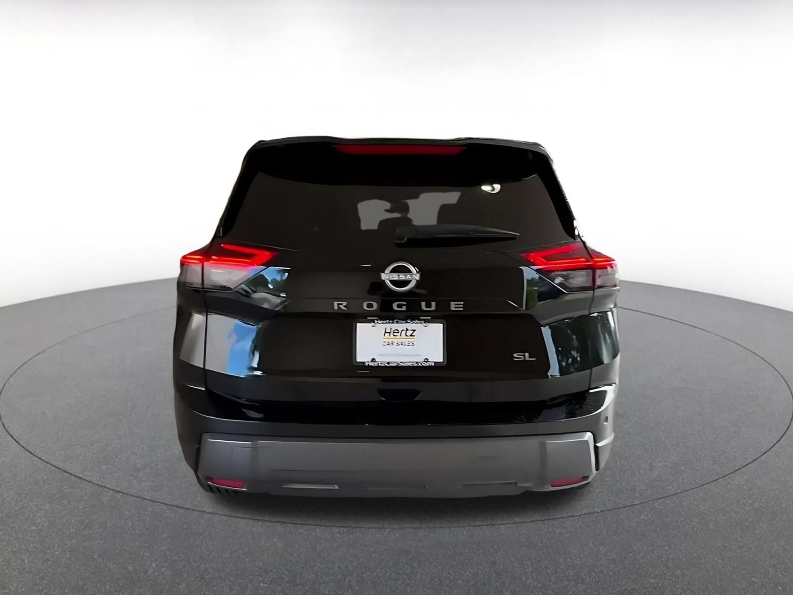 Used 2026 Nissan Rogue SL FWD image 12